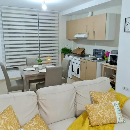 Pablo Llanes En Appartement